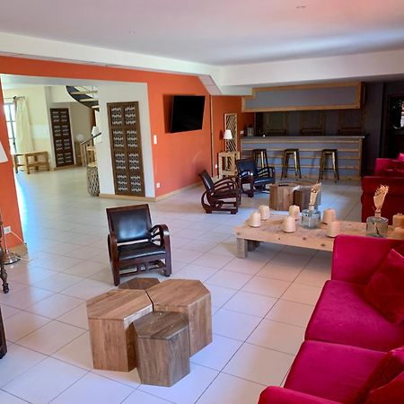 Mas Des Terres Rouges Villa Vezenobres Dış mekan fotoğraf